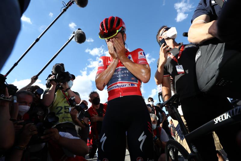 Remco Evenepoel, emocionado en la meta de Navacerrada.