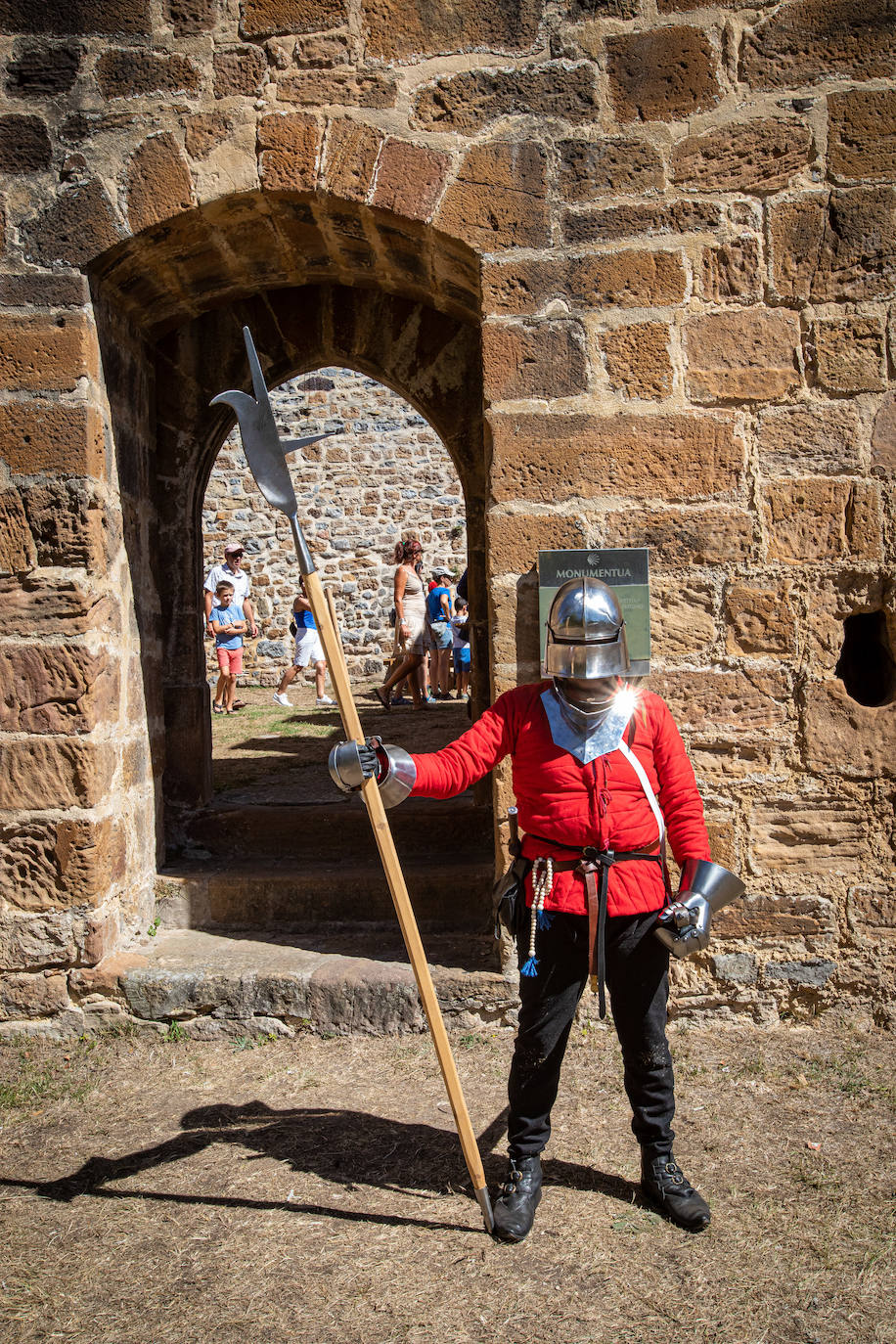 Fotos: Recreación de una batalla medieval en el castillo de Muñatones