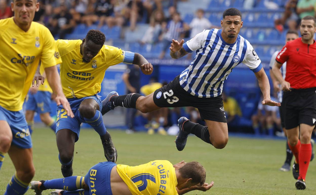 Benavídez tuvo mintuos contra Las Palmas y podría volver a la titularidad. 