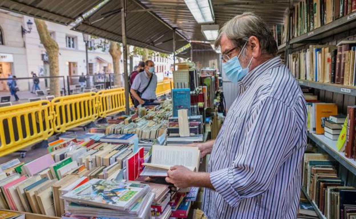 Dieciséis puestos donde hallar una ganga literaria