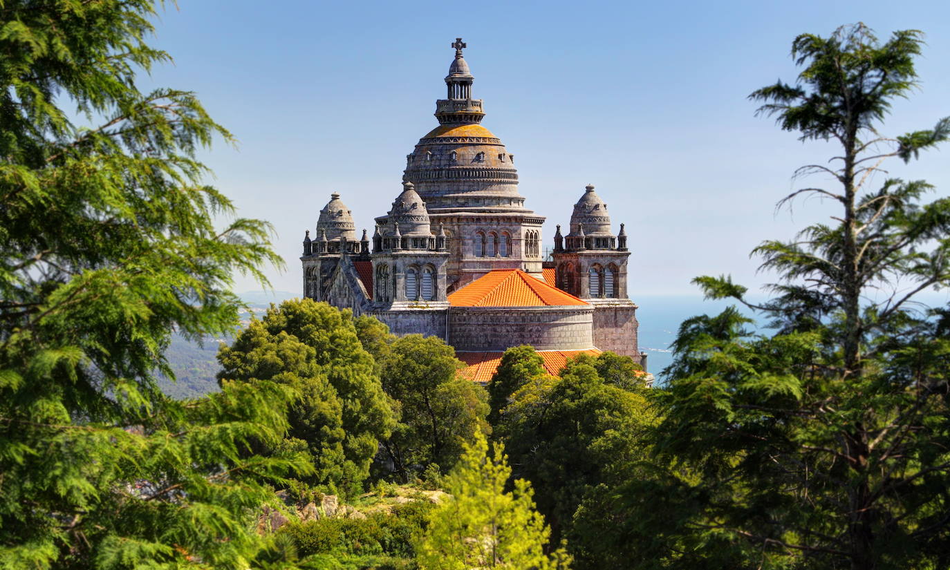 Santuario del Monte de Santa Luzia, Viana do Castelo, Portugal.