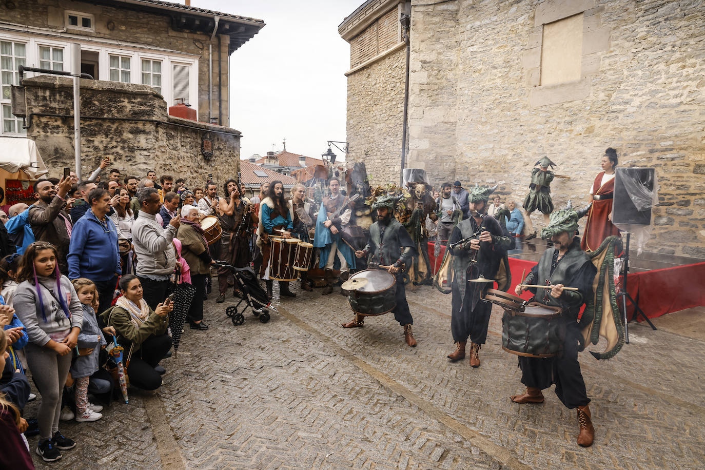 Fotos: La Edad Medieval envuelve Vitoria de nuevo