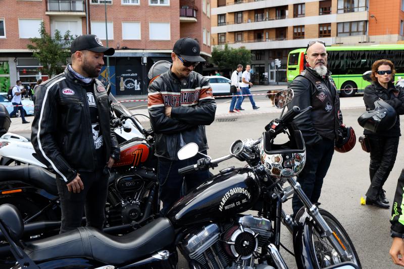 Fotos: Más de 300 motoristas toman Bilbao para pedir carreteras más seguras