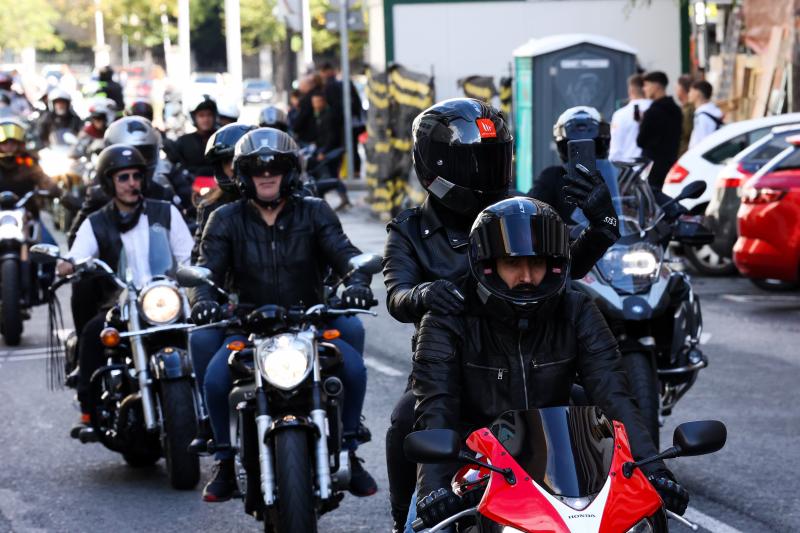 Fotos: Más de 300 motoristas toman Bilbao para pedir carreteras más seguras