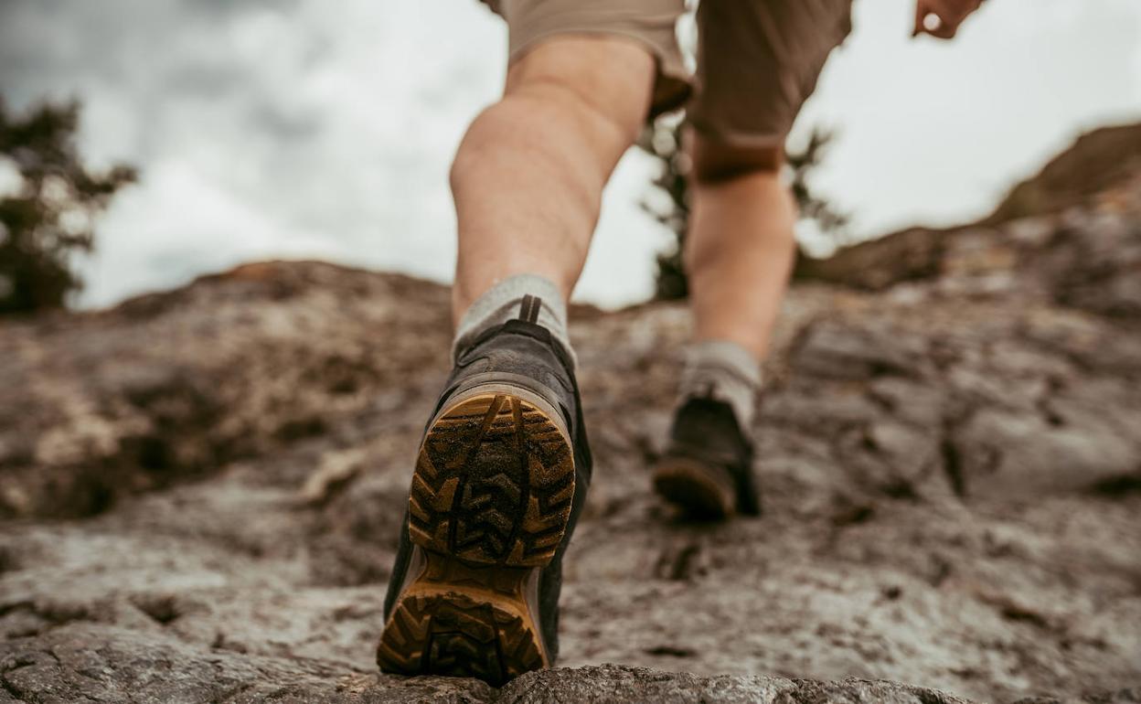 Pirinioetako bi menditara igotzeko irteera antolatu dute Aramaion