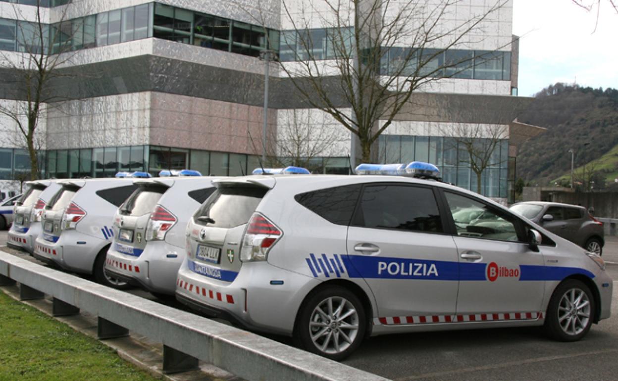 Cuatro heridos en un choque entre un coche cuyo conductor iba ebrio y un taxi en la Gran Vía de Bilbao