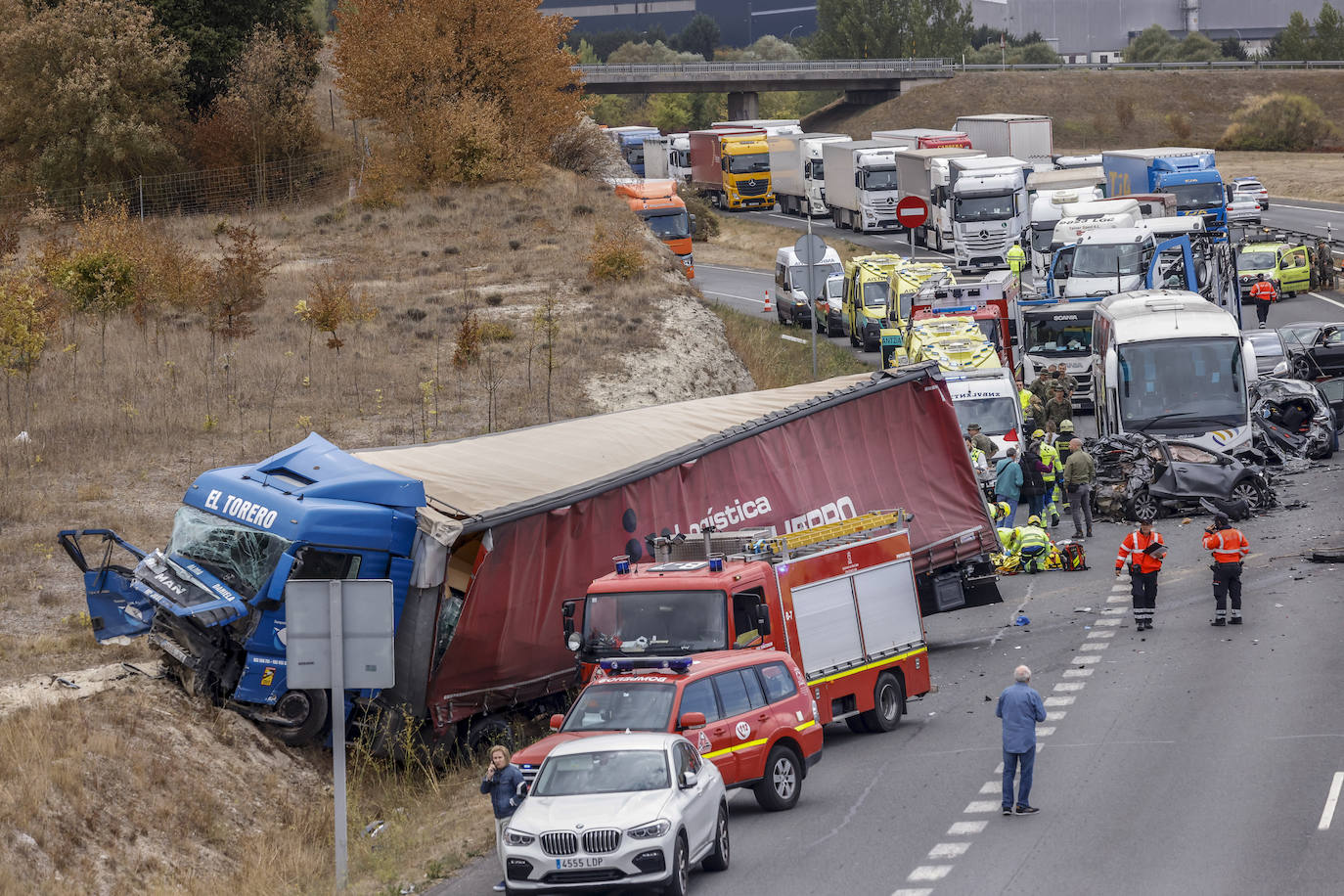 Fotos: Accidente múltiple en la A1 a la altura de Júndiz