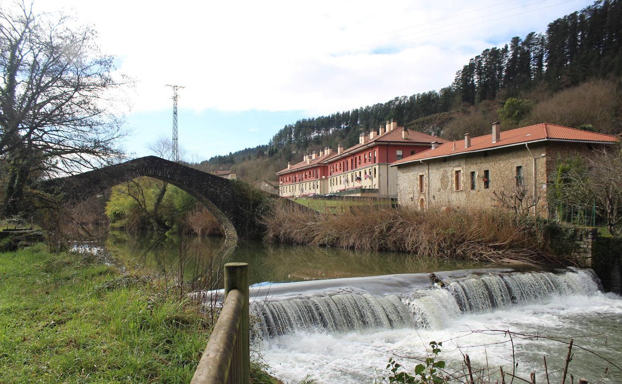 Zona del río donde se produjo la caída 