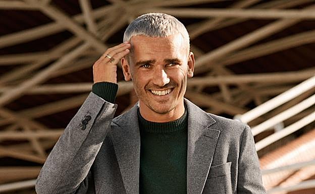 Imagen principal - Griezmann se toma la moda por el Mango