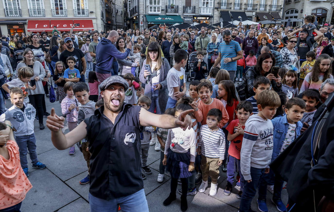 Fotos: Rock y &#039;gominolas&#039; para los diez años de la Green Capital