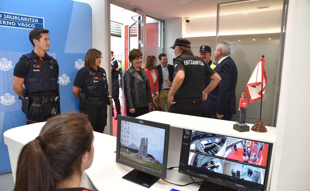 La estación de Abando estrena oficina de la Ertzaintza