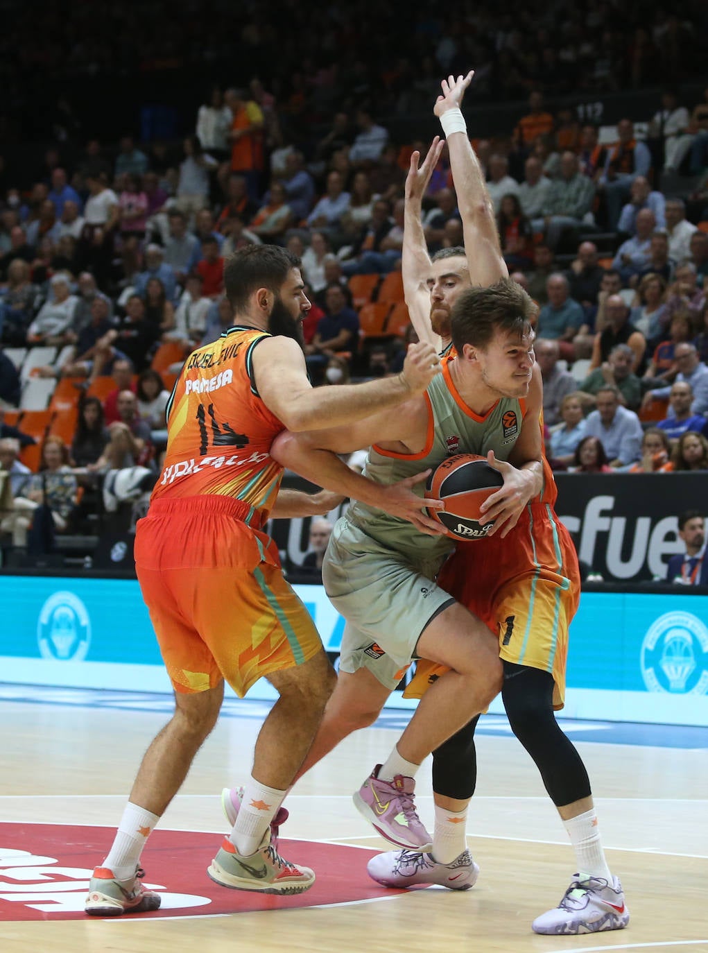 Fotos: Las mejores imágenes del Valencia-Baskonia