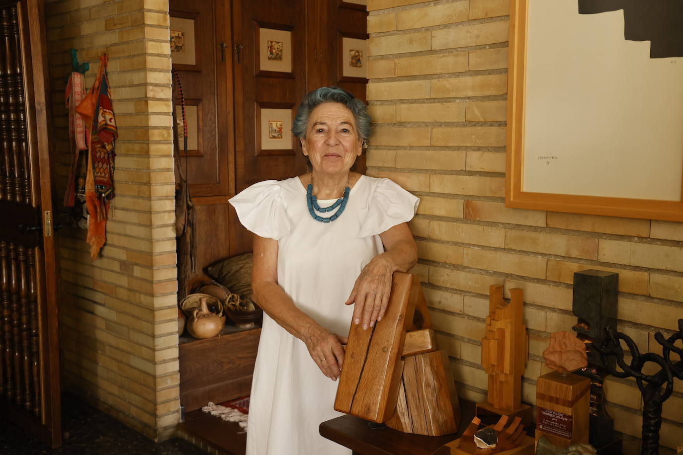 Nieves Urrutia, en el salón de su domicilio.