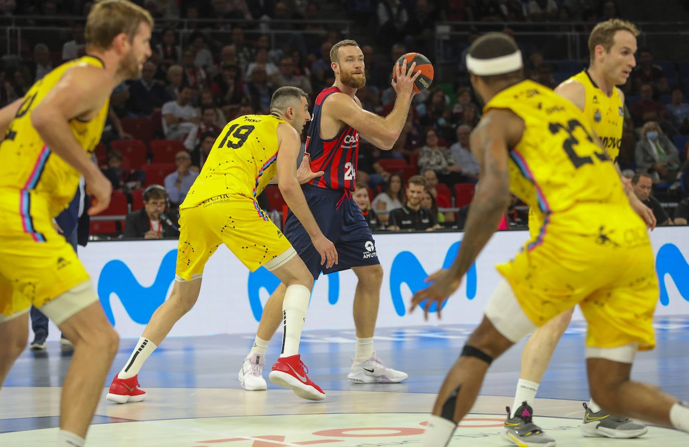 Fotos: Las mejores imágenes del Baskonia - Tenerife