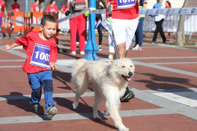 Fotos: Familias unidas y a la carrera en Getxo