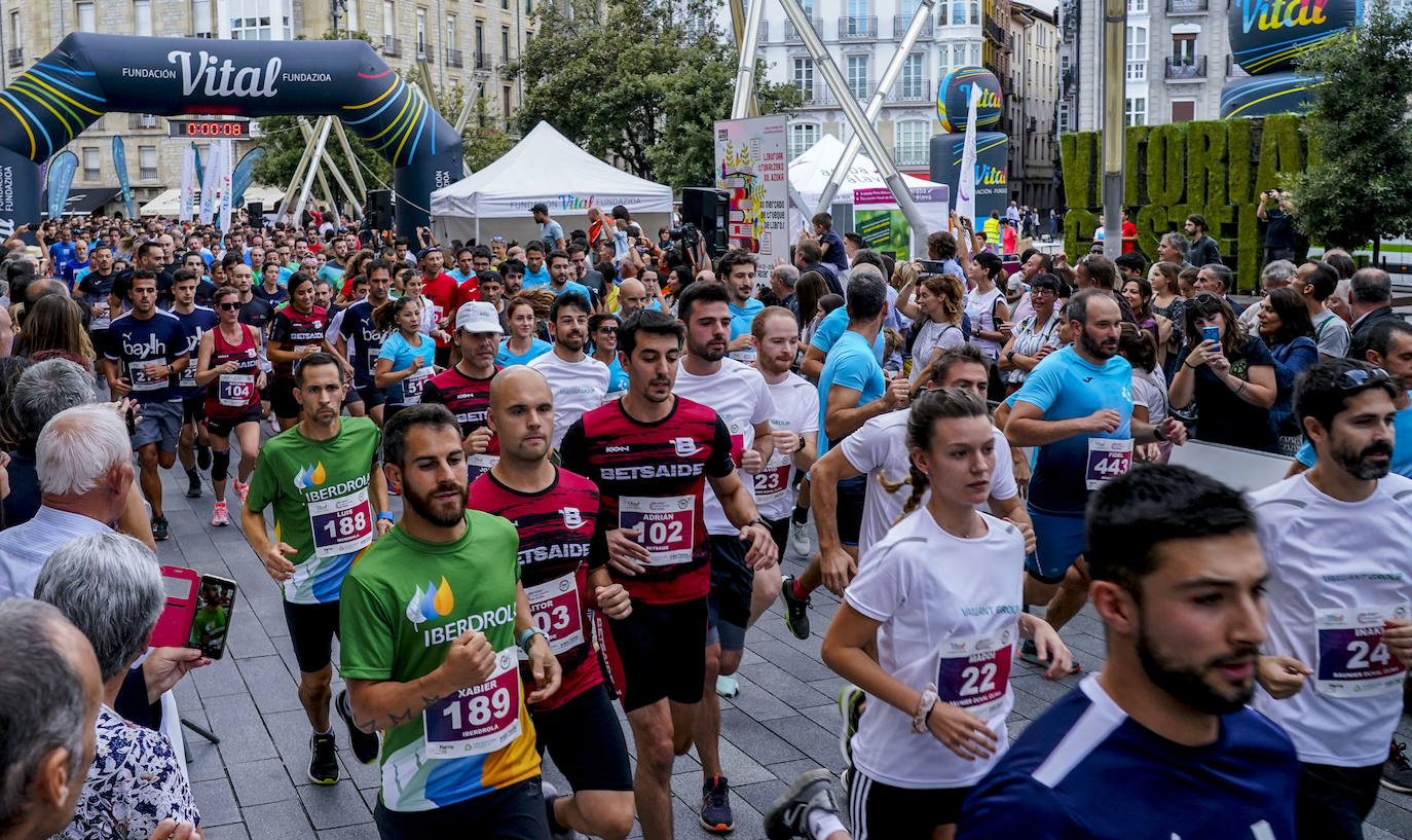 Fotos: La Carrera de Empresas llena de atletismo la &#039;almendra&#039;