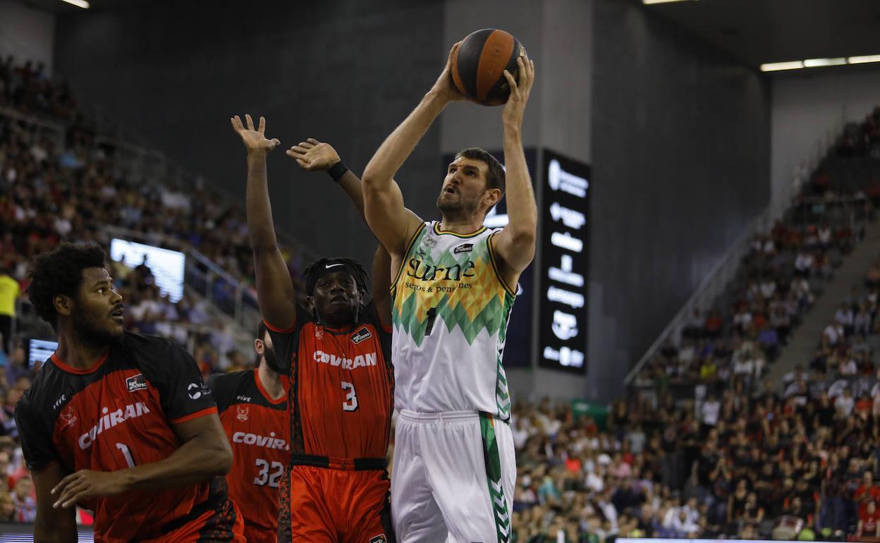 Withey ha sido el mejor jugador del Bilbao Basket esta sábado en Granada. 