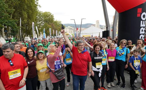 El alcalde de Bilbao, Juan Mari Aburto, ha sido el encargado de dar el pistoletazo de salida.