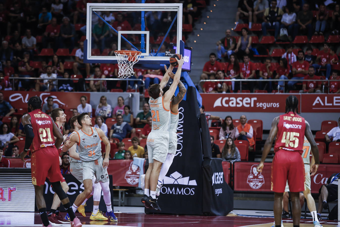 Fotos: Las mejores imágenes del Zaragoza-Baskonia