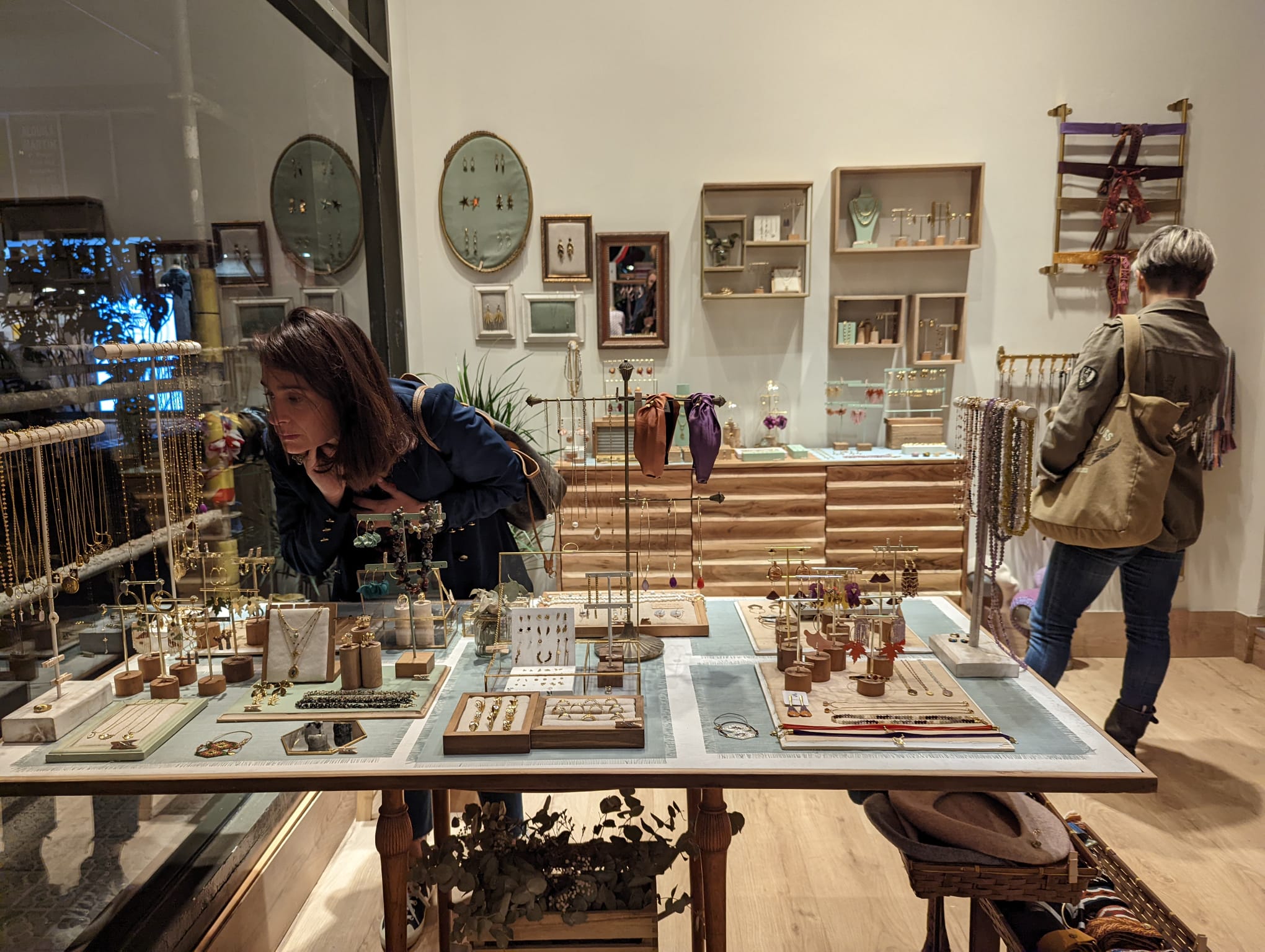 Fotos: Cinco mujeres creadoras abren una tienda en Bilbao