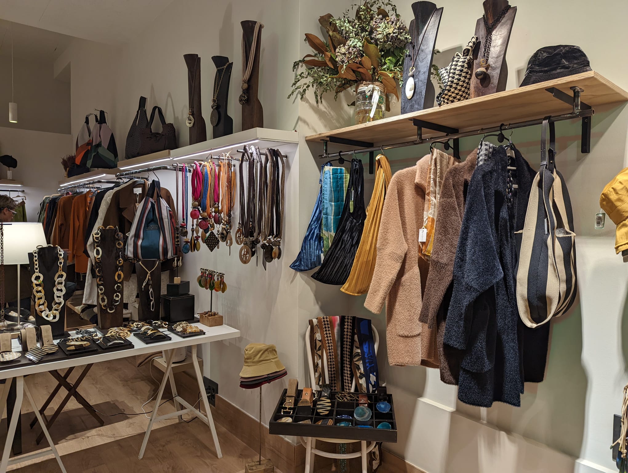 Fotos: Cinco mujeres creadoras abren una tienda en Bilbao