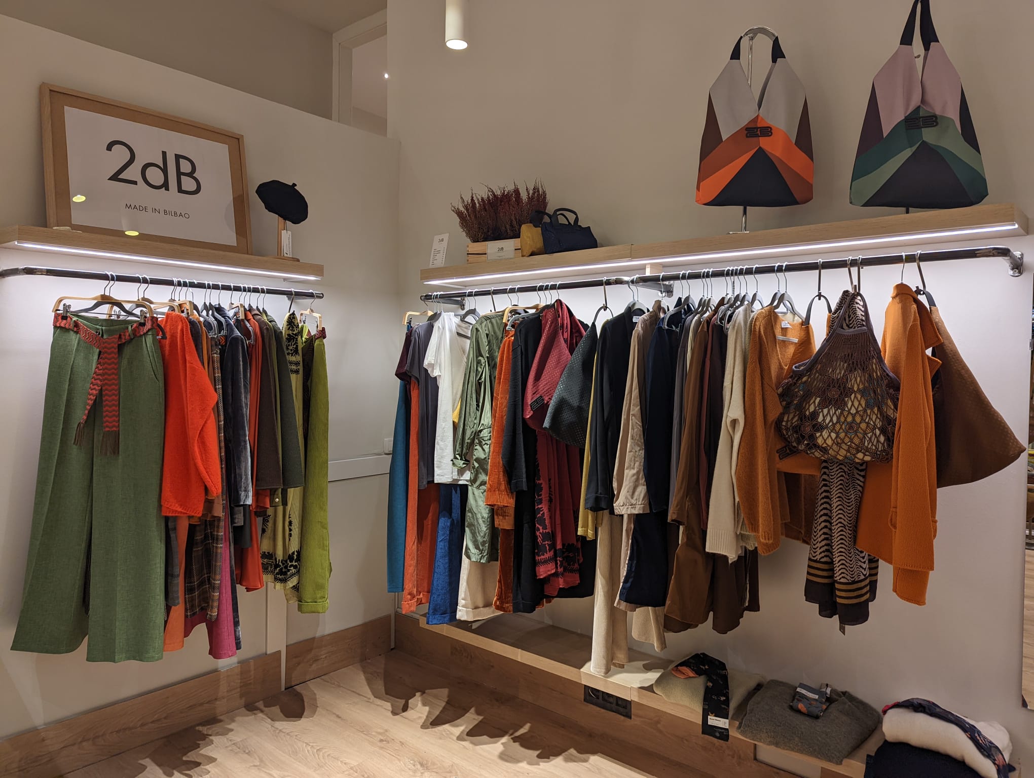 Fotos: Cinco mujeres creadoras abren una tienda en Bilbao