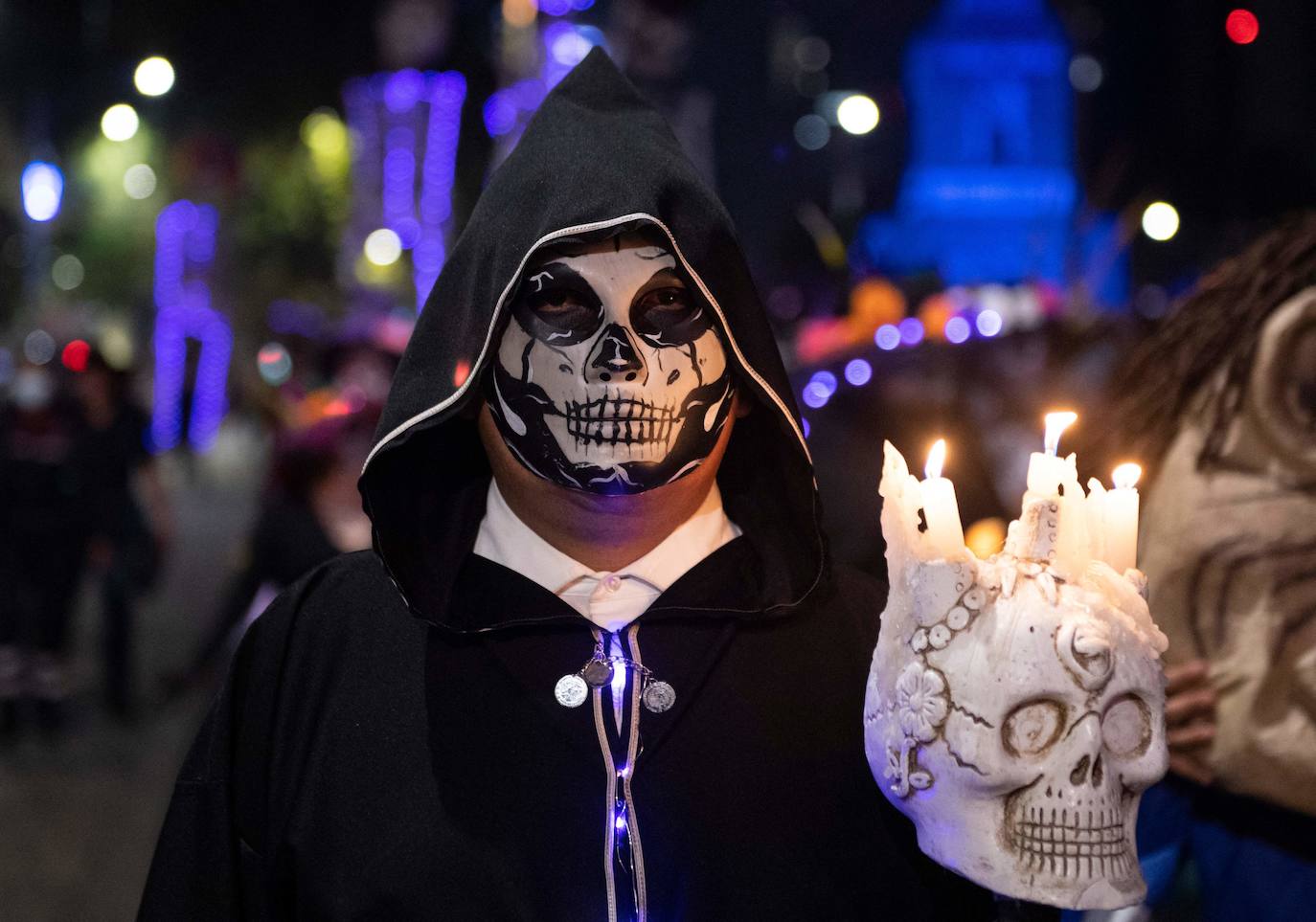 Fotos: Las catrinas toman la Ciudad de México como preámbulo al Día de Muertos