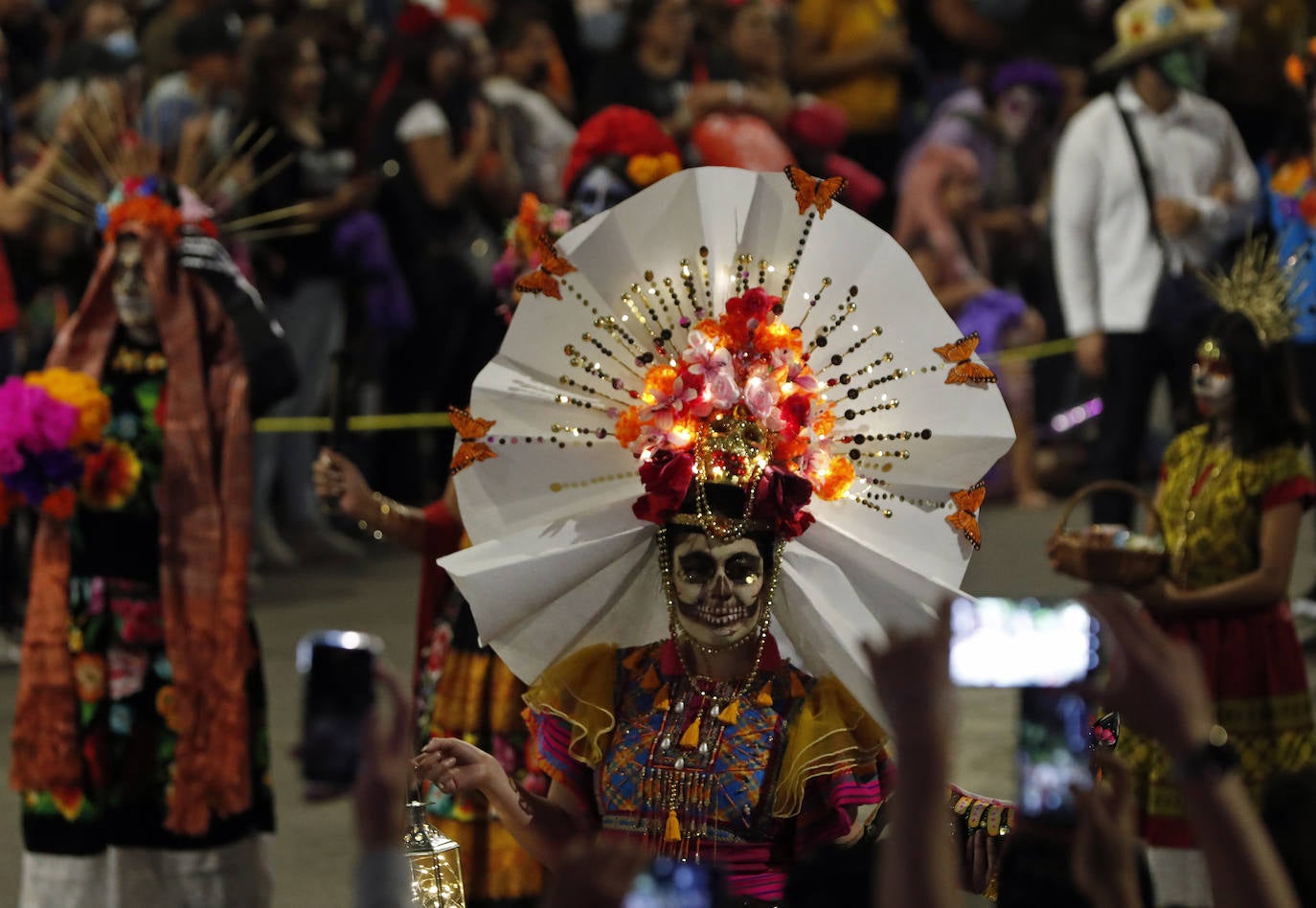 Fotos: Las catrinas toman la Ciudad de México como preámbulo al Día de Muertos