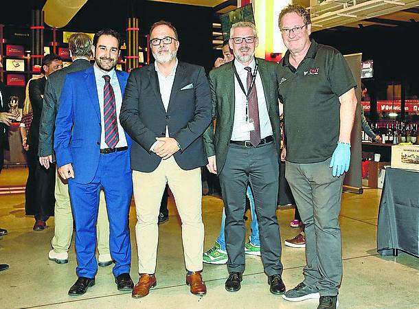 Iñaki López de Ahumada, Koldo Zuloaga, Juan José Capilla y Enrique Thate. 