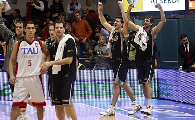 El 2 de diciembre de 2007, el Bilbao Basket se impuso por primera vez al Baskonia en Vitoria (78-80). Salgado hizo 12 puntos en un partido que recuerda con muschísmo cariño