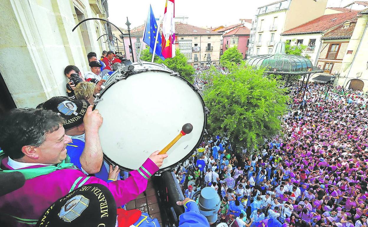 Álvaro de Gracia durante el último bombazo. 