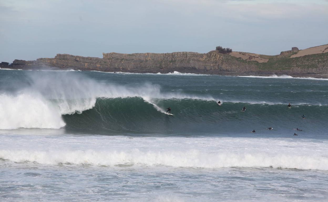 Euskadi activará este domingo el aviso amarillo por riesgo marítimo-costero