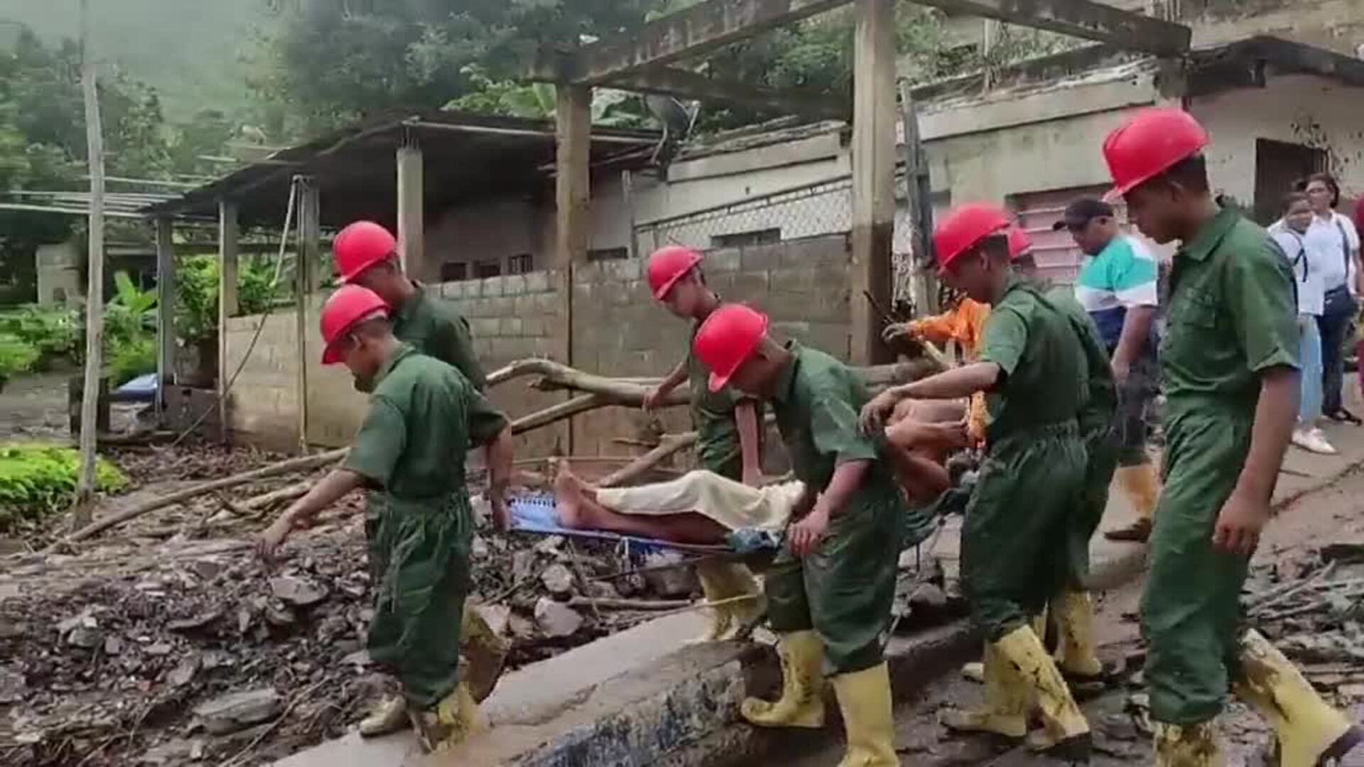 Al Menos Siete Muertos Por Las Inundaciones En Venezuela El Correo