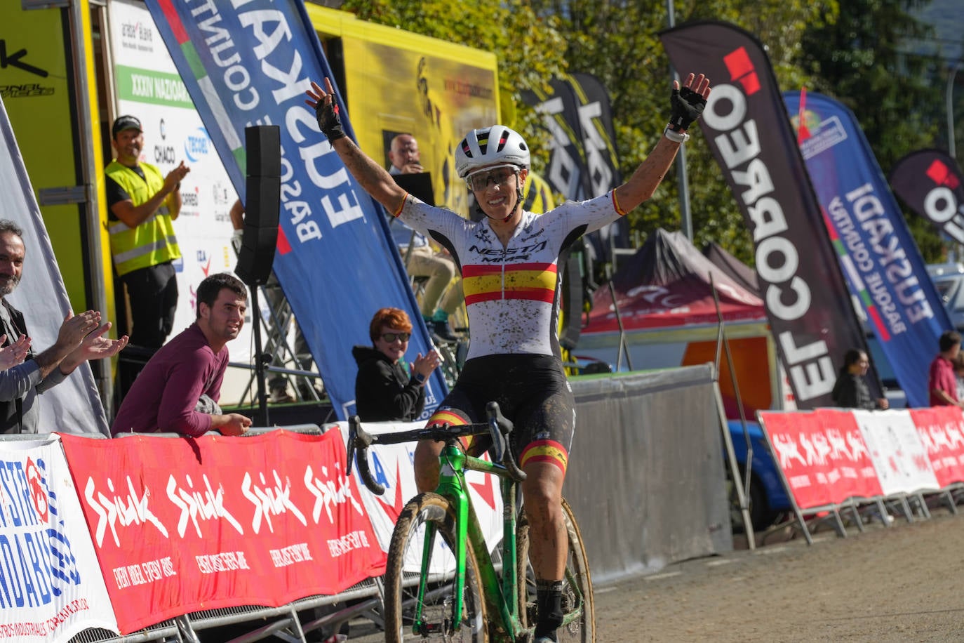 Fotos: Las mejores imágenes del Ciclocross Internacional de Llodio