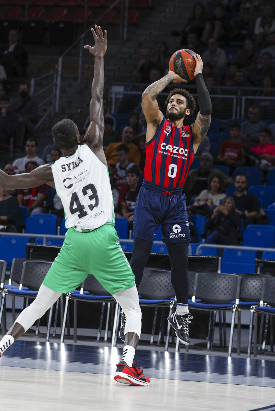 Fotos: Las mejores imágenes del Baskonia-Betis