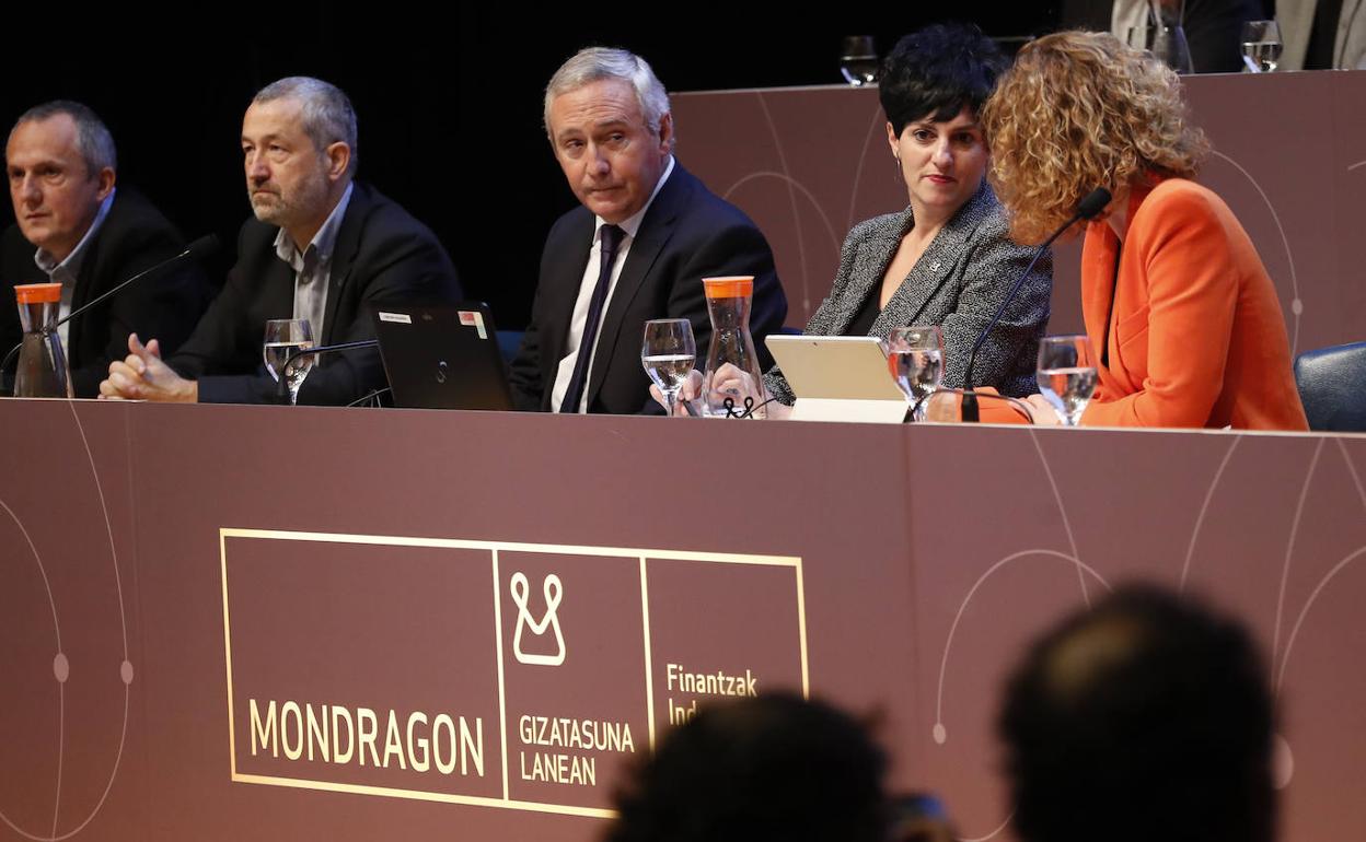 Iñigo Ucín en el Congreso de Mondragón.