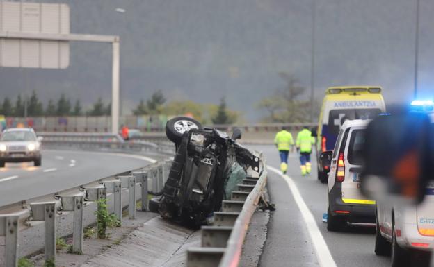 El corredor del Kadagua recupera la normalidad tras un accidente con un herido grave