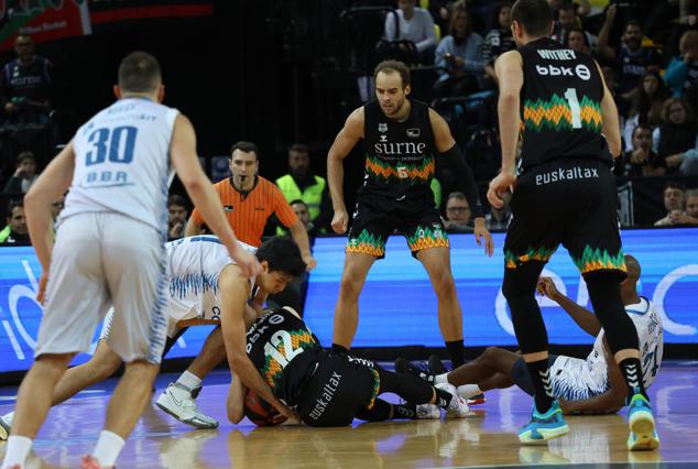 Fotos: Las mejores imágenes del Bilbao Basket frente al Fuenlabrada