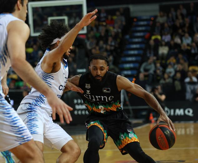 Fotos: Las mejores imágenes del Bilbao Basket frente al Fuenlabrada