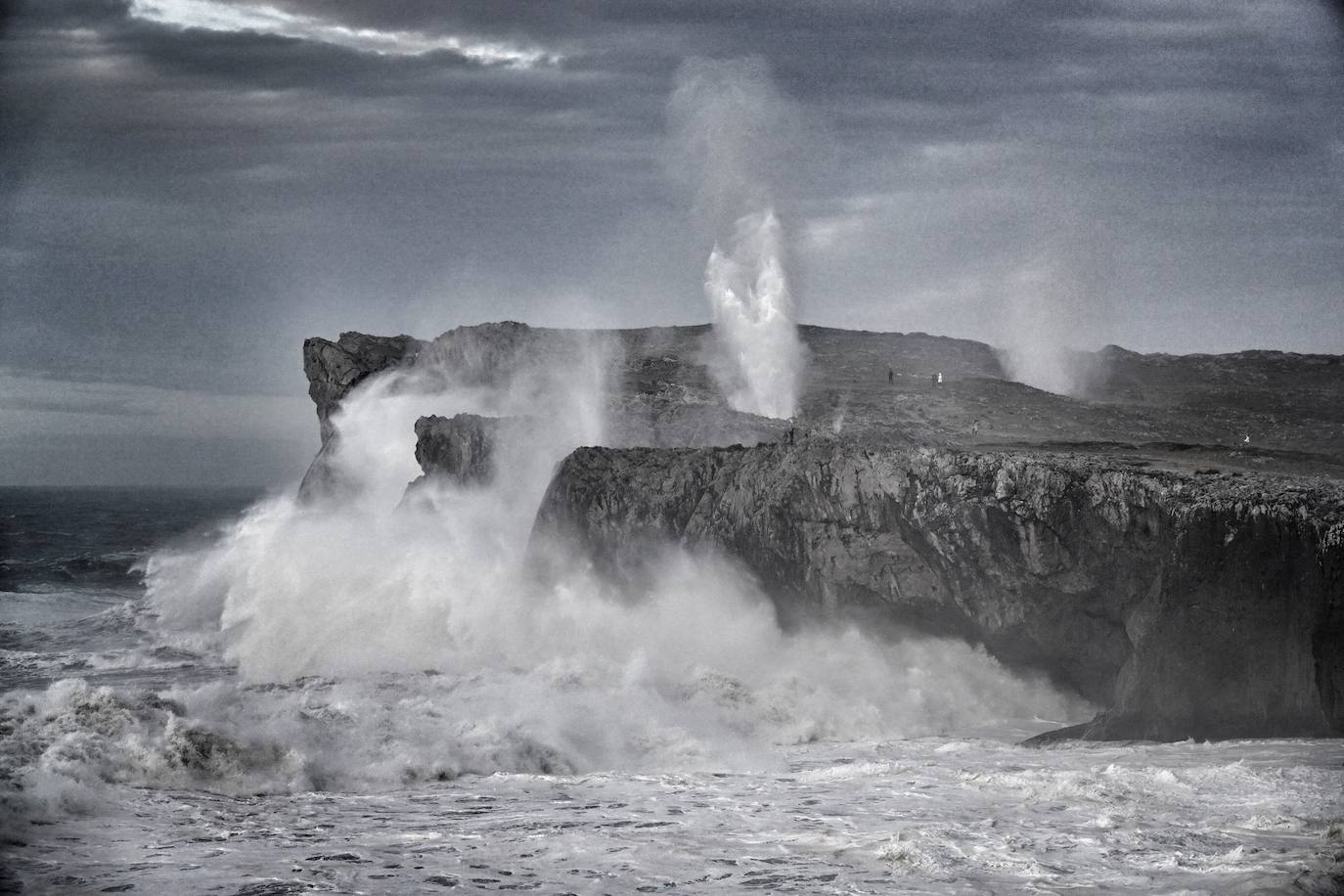 Fotos: Los bufones de Llanes, únicos en Europa