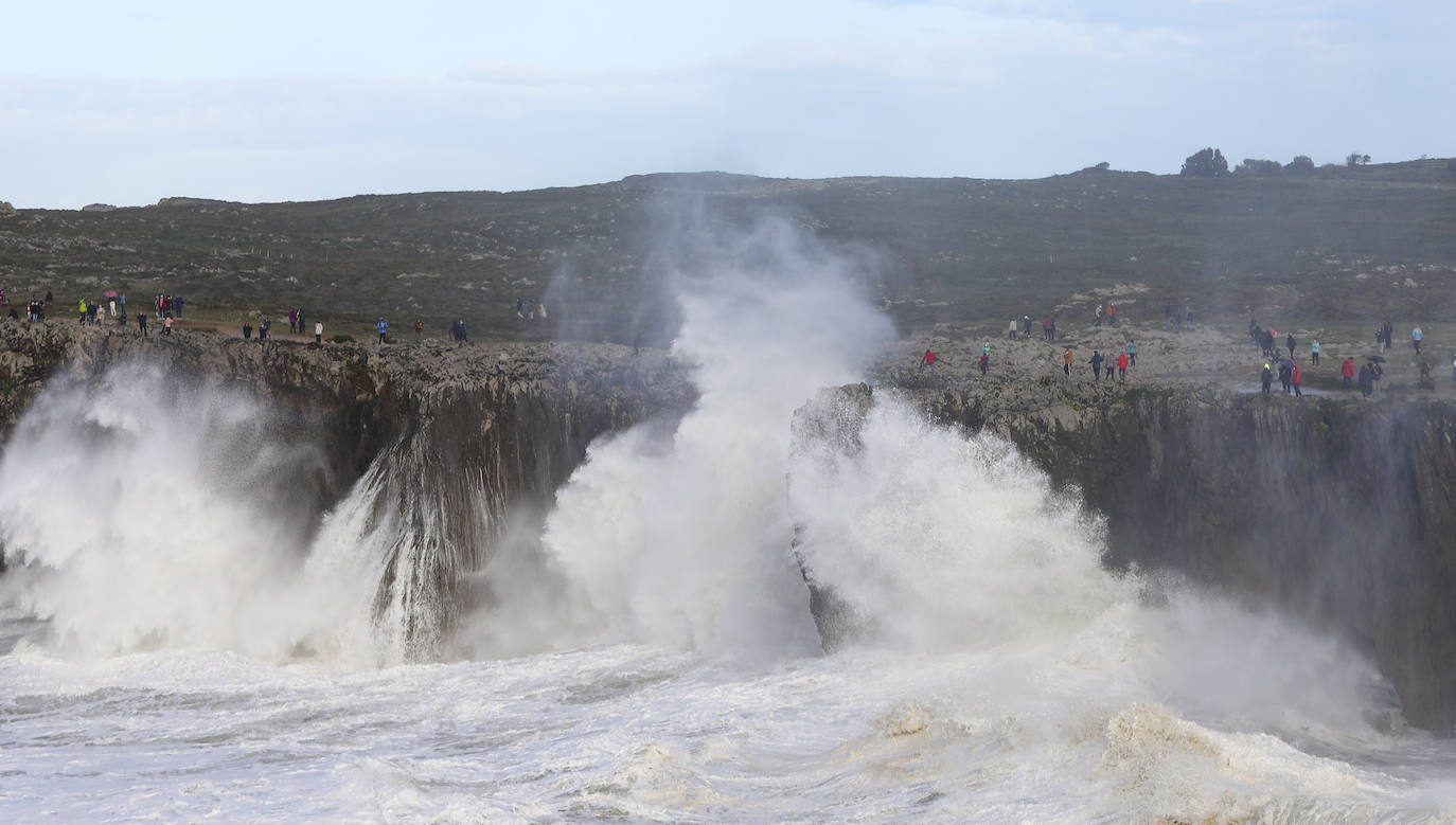 Fotos: Los bufones de Llanes, únicos en Europa