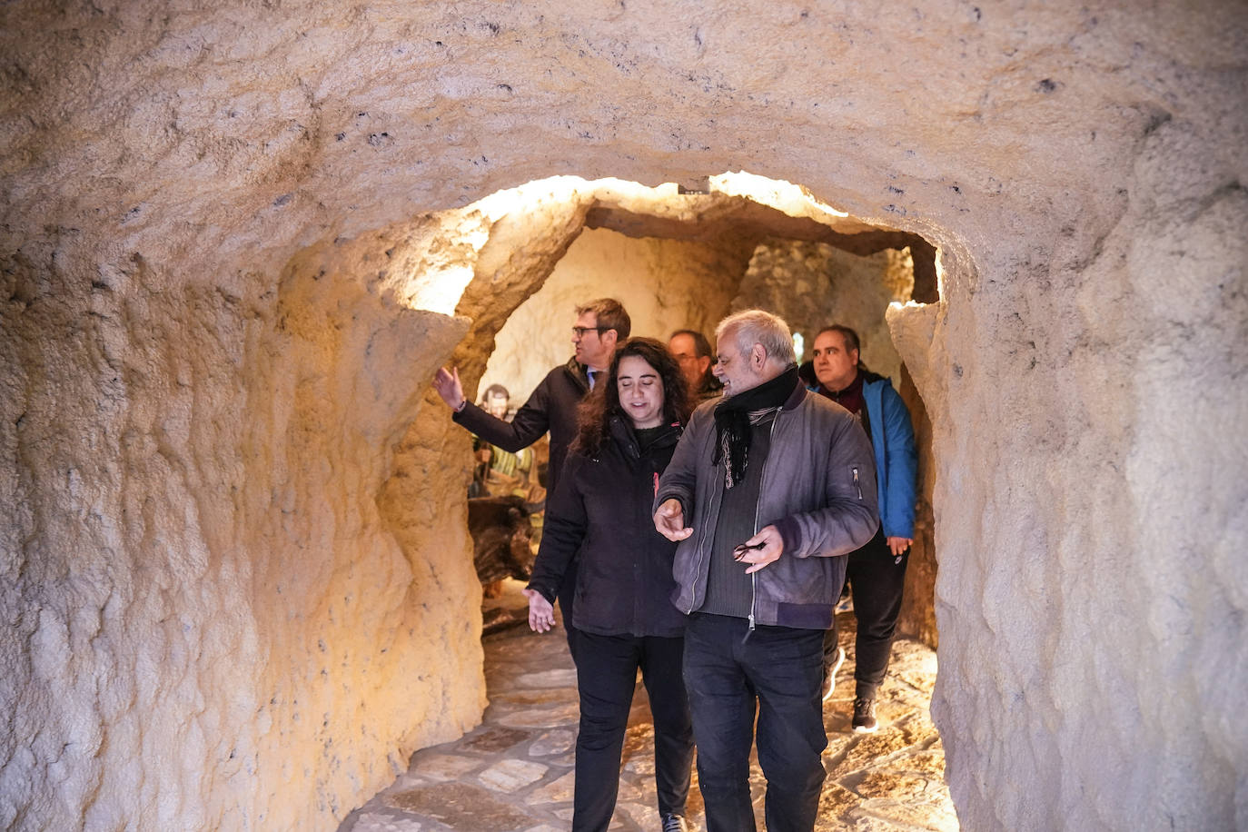 Fotos: Así ha quedado la renovada gruta del Belén de La Florida en Vitoria