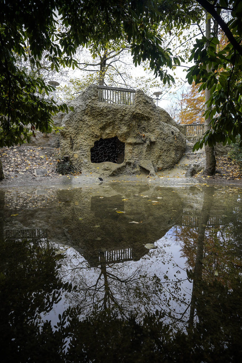 Fotos: Así ha quedado la renovada gruta del Belén de La Florida en Vitoria