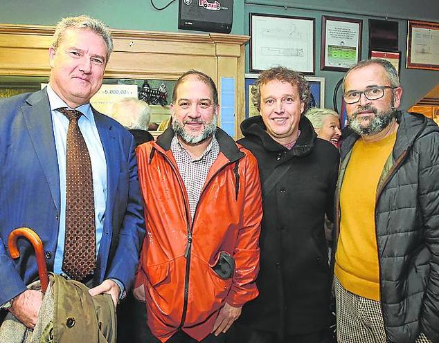 Javier Garcinuño, Luis Arbiol, Xabier Olañeta y Alberto Gómez. 