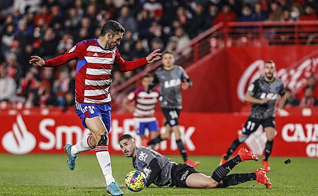 Vídeo resumen y goles del Granada-Alavés