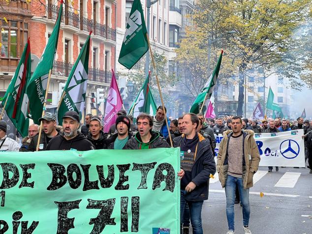 Fotos: La manifestación del Metal de Bizkaia, en imágenes