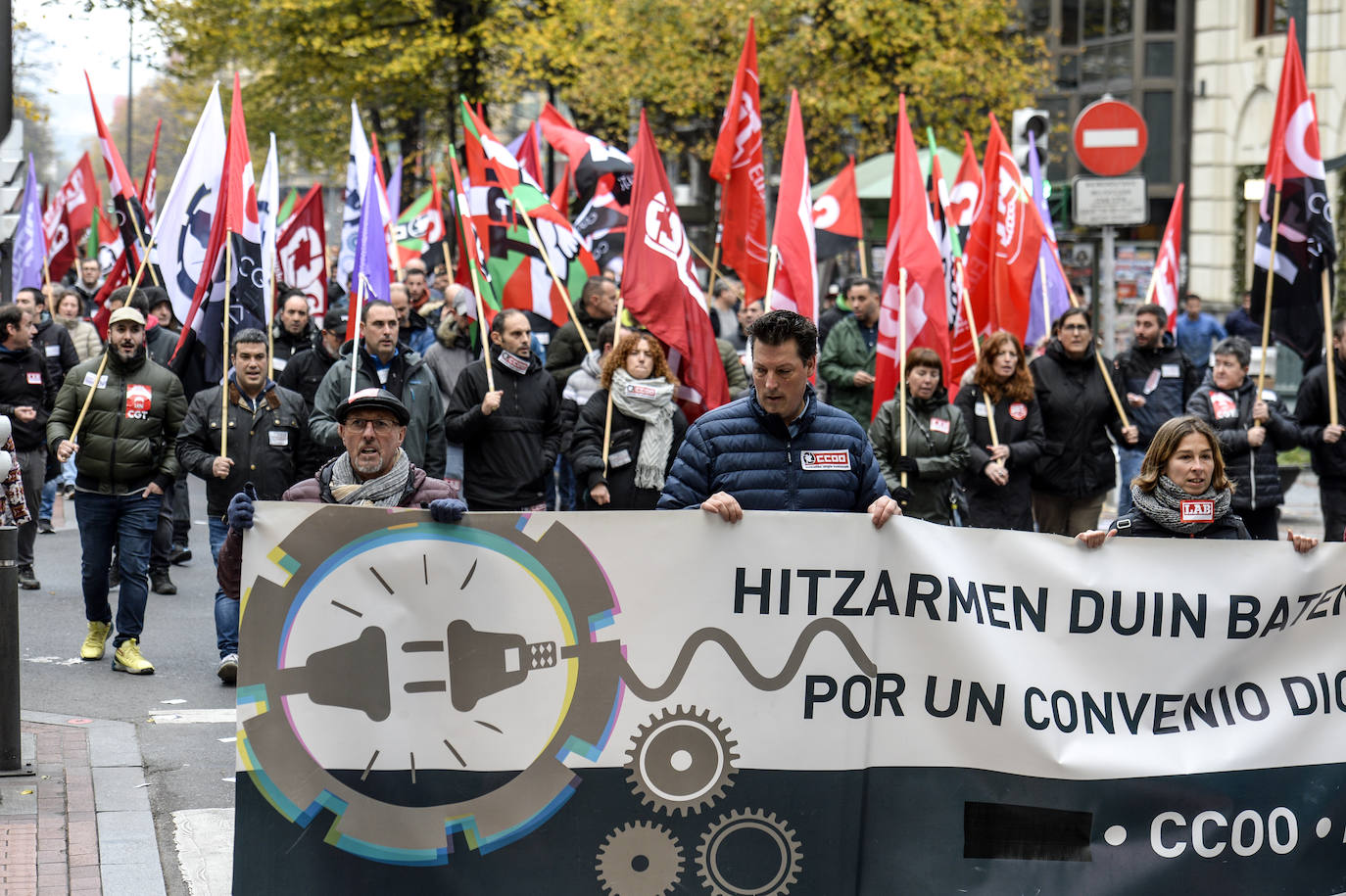 Fotos: La manifestación del Metal de Bizkaia, en imágenes