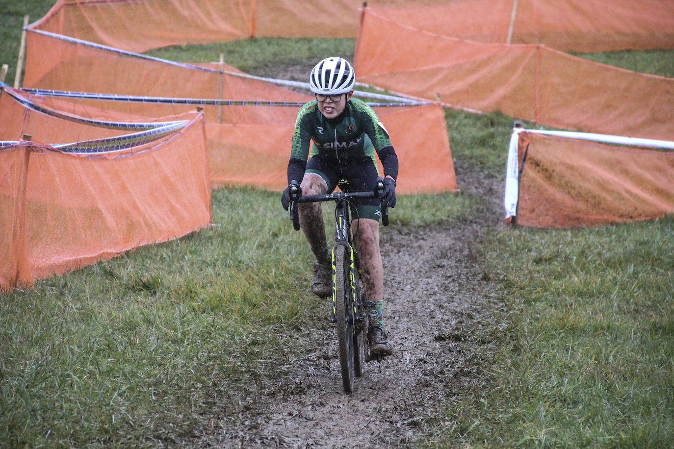Fotos: Sánchez y Odriozola dominan en Amézaga
