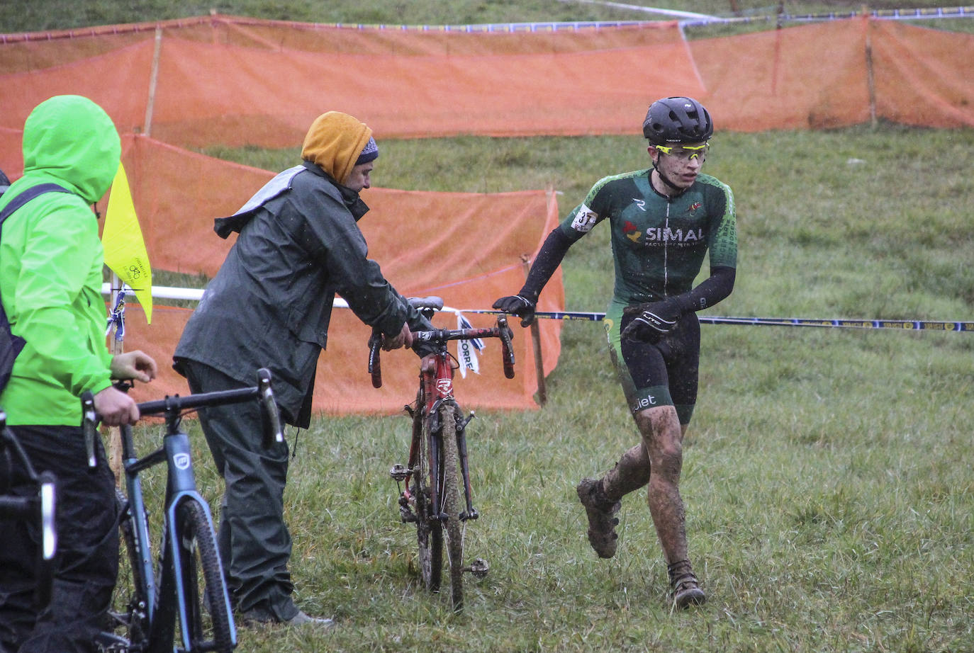 Fotos: Sánchez y Odriozola dominan en Amézaga