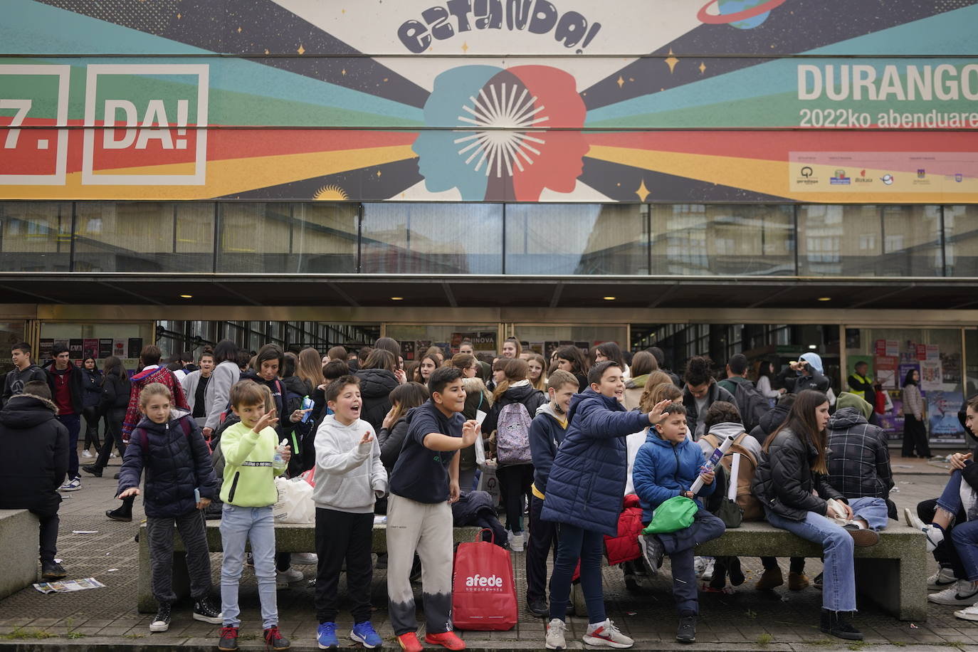 Fotos: Las imágenes de la Azoka de Durango